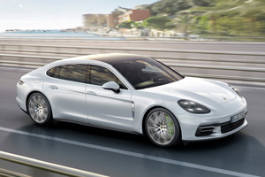 Porsche Panamera получил новые модификации