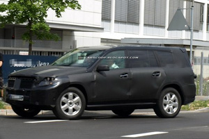 Новое поколение Mercedes GL