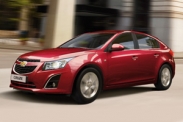 Chevrolet подняла цены на хэтчбек и седан Cruze