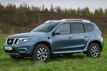 Nissan отзывает кроссоверы Terrano в России