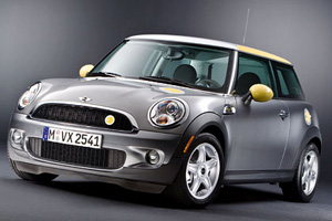 Электромобили Mini начинают тестировать в Великобритании Электромобили Mini начинают тестировать в Великобритании
