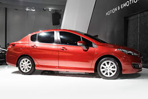 Седан Peugeot 308 специально для Китая