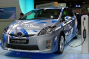 Розеточный Toyota Prius PHV скоро в продаже 