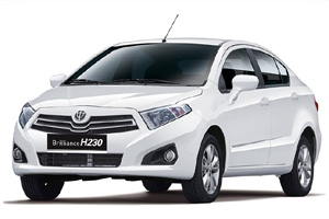 Brilliance выводит на российский рынок хэтчбек и седан H230