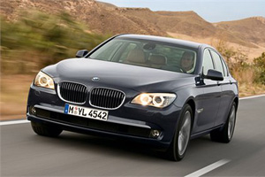 BMW 7 серии получил спортивный М пакет