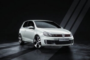 VW и Adidas выпустили особую серию Golf GTI