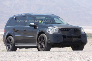 Новый Mercedes AMG GL-Class замечен в пустыне