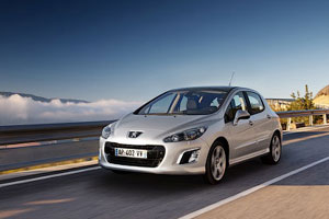 Обновленный Peugeot 308 представят в Женеве