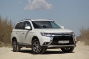 Mitsubishi отзовет в России кроссоверы Outlander