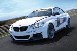 Фото гоночного купе BMW M235i Racing