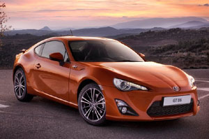Стали известны рублевые цены на спорткар Toyota GT86 