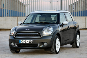 Первый кроссовер MINI уже в России 