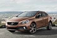 Volvo V40 Cross Country получил дизель и стал доступнее