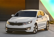 Названа стоимость Kia Optima Hybrid
