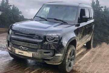 Новый Land Rover Defender сбросил камуфляж