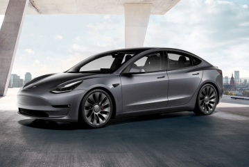 Tesla модернизировала седан Model 3 