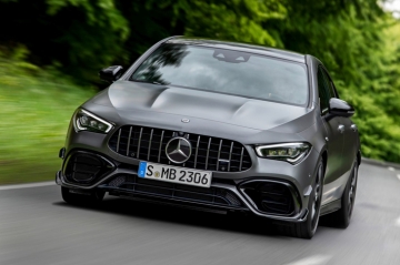 Mercedes-AMG A45 и CLA 45 дебютировали в Гудвуде