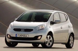 Названа российская цена Kia Venga