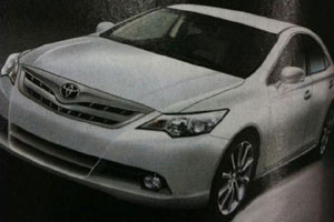 Новая Toyota Camry показала лицо