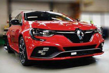 Рассекречен интерьер нового Renault Megane RS