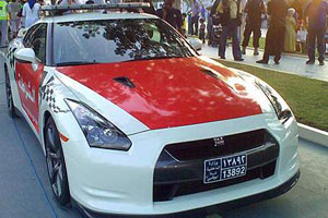 Nissan GT-R взяли на службу