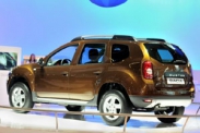 Dacia Duster показали на мотор-шоу в Женеве