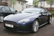 Aston Martin V12 Vantage Roadster представят во Франкфурте