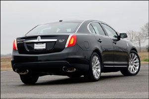 Lincoln MKS от Hennessey