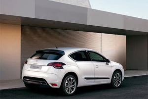 Citroen рассекретил DS4 