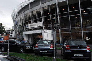 Как работает продавец BMW - БорисХоф