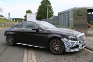 Mercedes готовит к премьере обновленные седан и купе C63