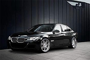 Версия M Sport для седана BMW 7-Series Версия M Sport для седана BMW 7-Series