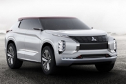 Гибридный концепт Mitsubishi GT-PHEV представили в Париже