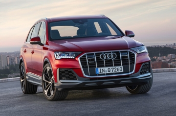 Audi привезла в Россию обновлённый кроссовер Q7