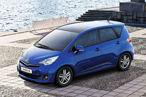 Новый компактвэн Toyota будет представлен в Париже 