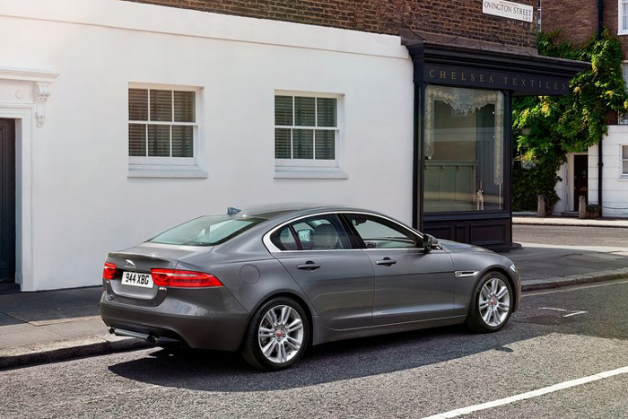 Jaguar XE