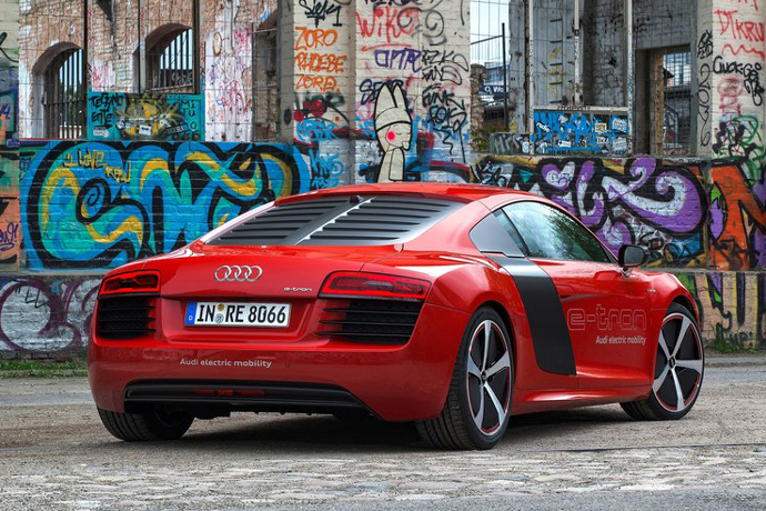 Audi R8 e-tron Concept