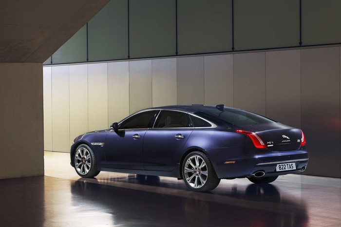 обновленный Jaguar XJ