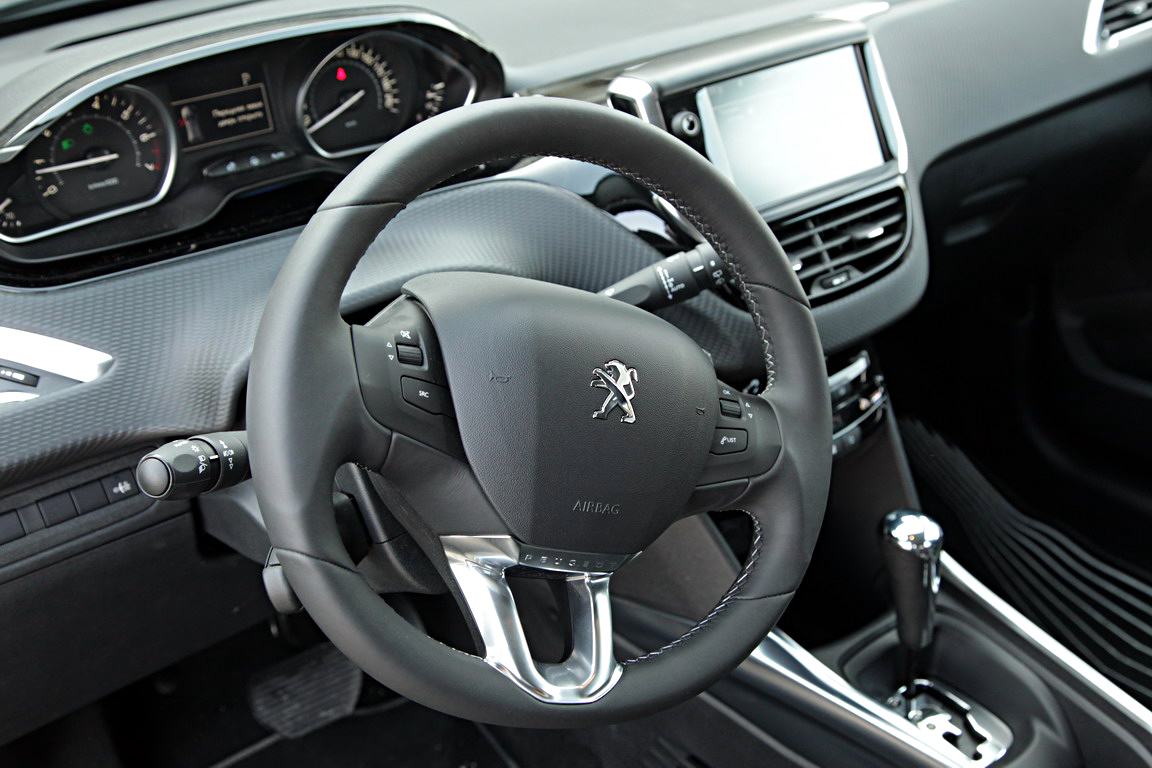Peugeot 2008: новичок в классе