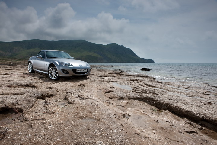 Mazda MX-5: новое лицо и старая философия