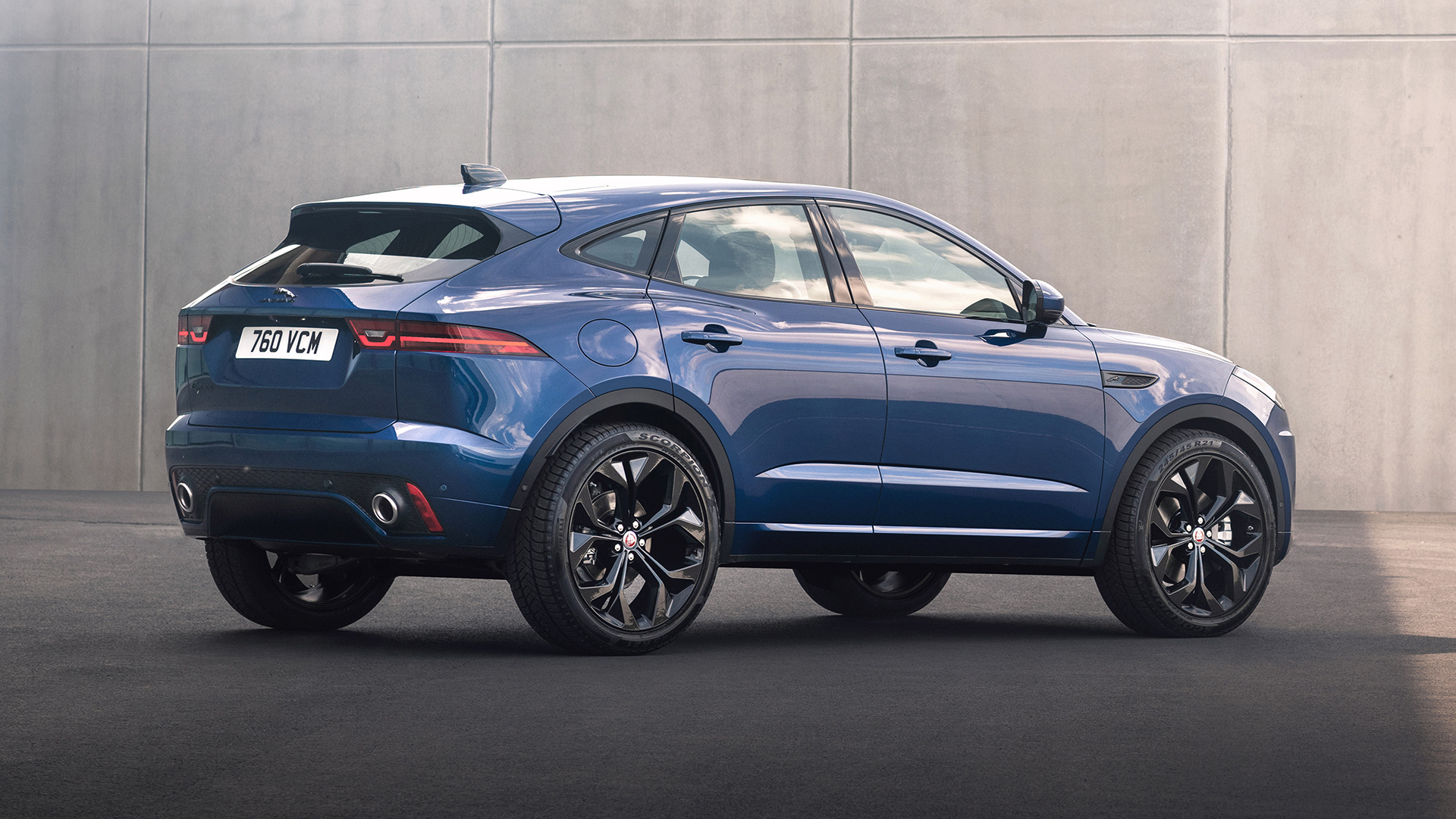 Jaguar E-PACE R-Dynamic Black Jaguar E-PACE R-Dynamic Black