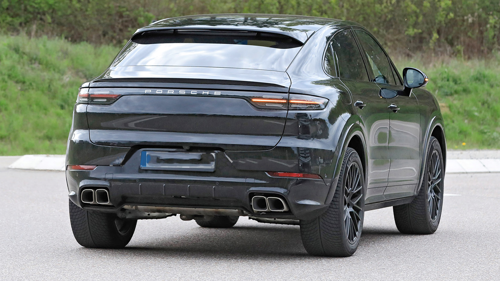 porsche cayenne coupe 2022