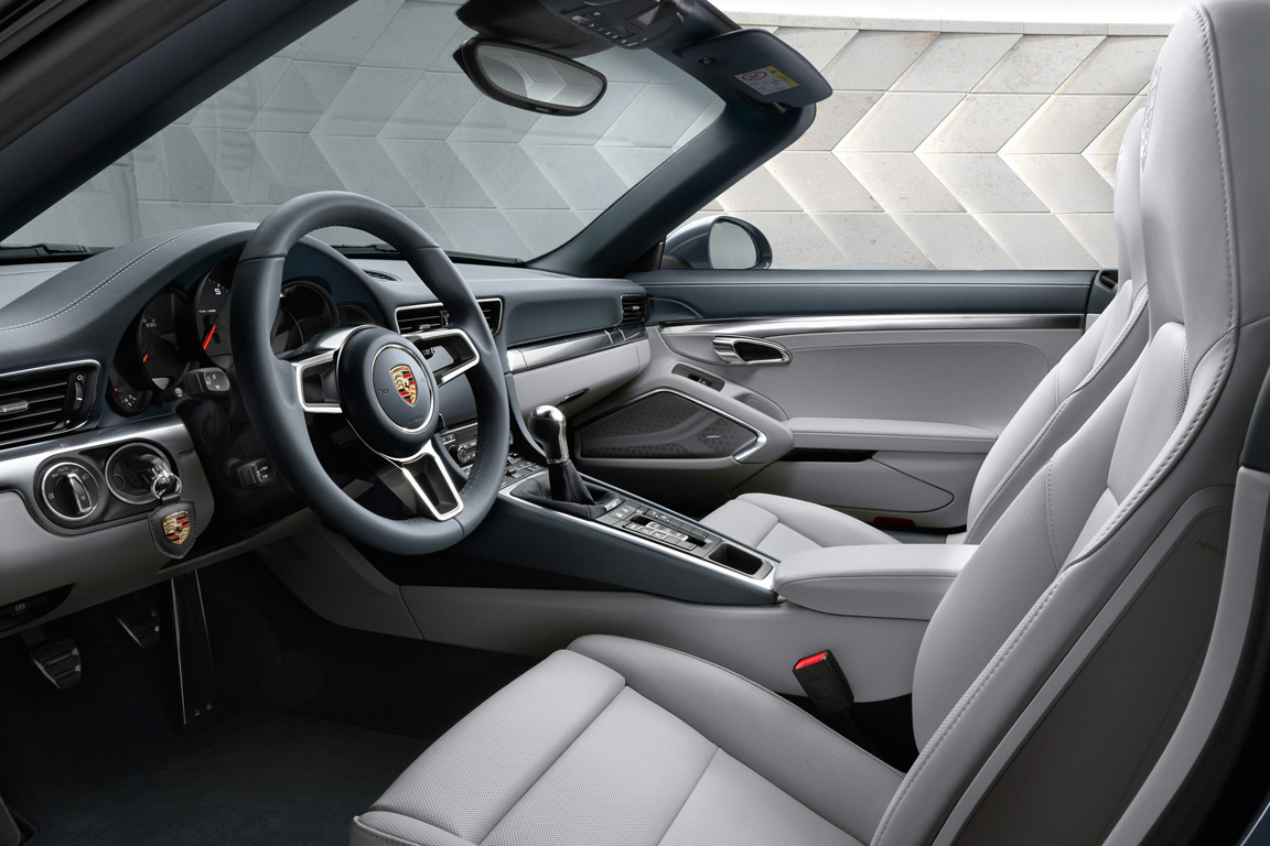Porsche 911  Cabrio 2015