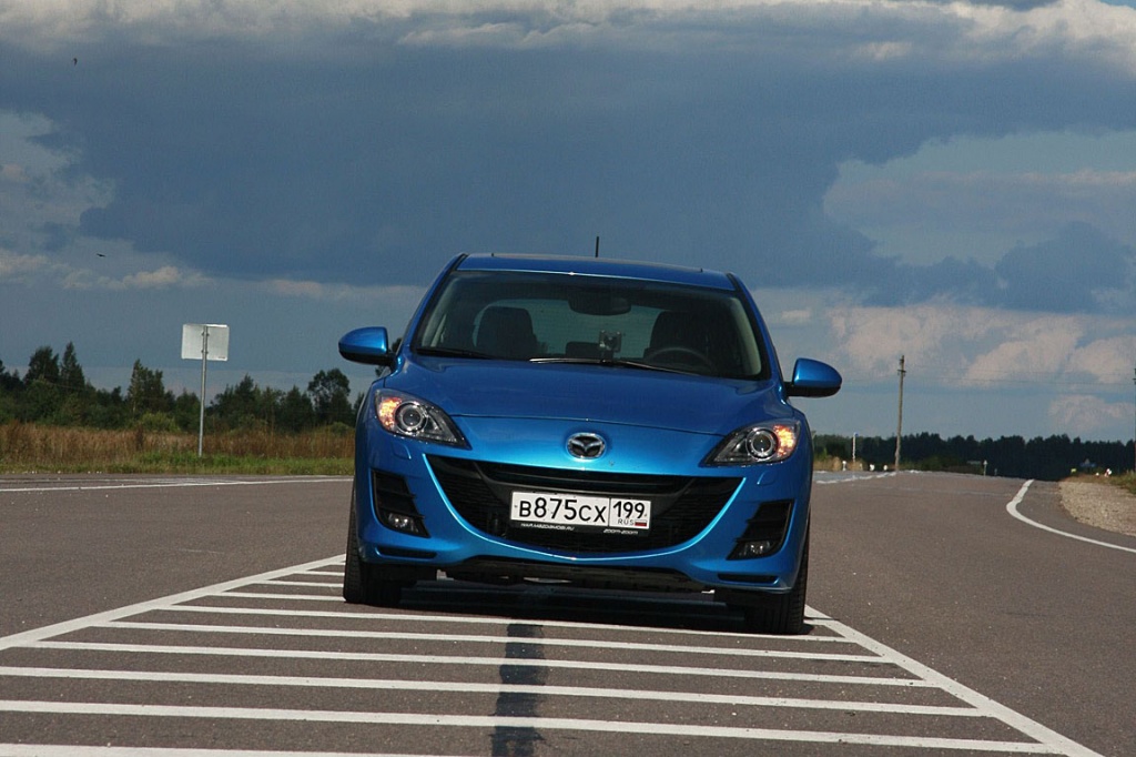 Жаркая Mazda3