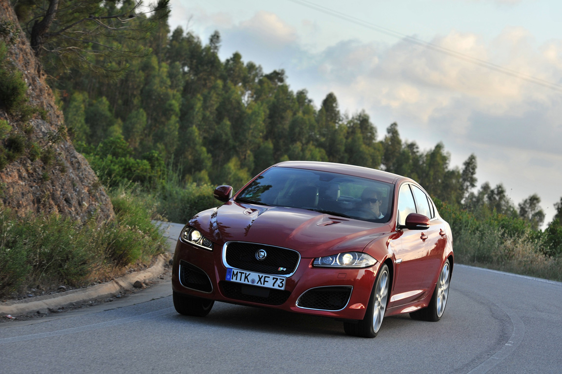 Jaguar XFR: Современная классика